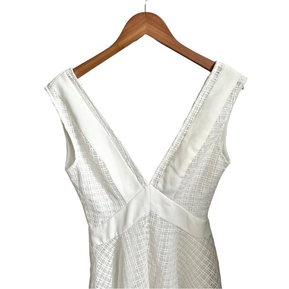 NWT Finders Keepers (Revolve Brand) Begin Lace Asymmetrical Hem Dress Small - Picture 5 of 9